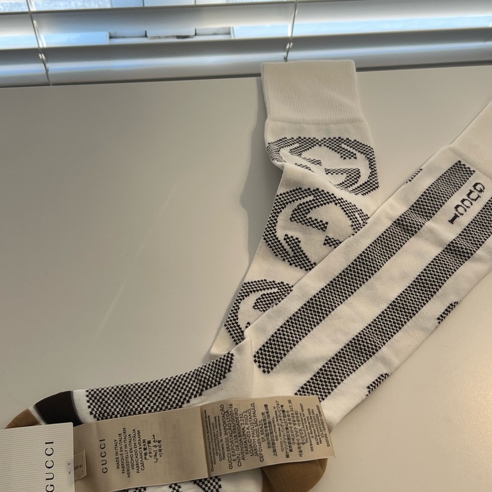 COPY - Men’s Gucci interlocking GG socks, made in Italy size small fits larger
